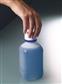 Enghalsflasche 500 ml, PE mit PP Originalitäts-Schraubverschluss, blau